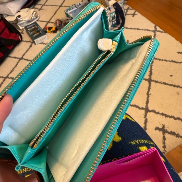 Tory Burch Turquoise Patent Leather Wallet - Picture 3 of 4